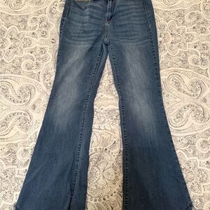 Judy Blue Flared Tulip Hem Medium wash jeans Women’s 11/30